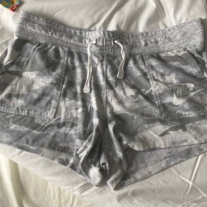 Nike Camo Shorts XL